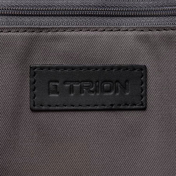 ☆正規販売店☆TRION＜トライオン＞バックパック(シボ革) PANELシリーズ A4対応 13インチPC収納 トライオン DPC278R-BLACK  [保証書付き]【送料無料*】